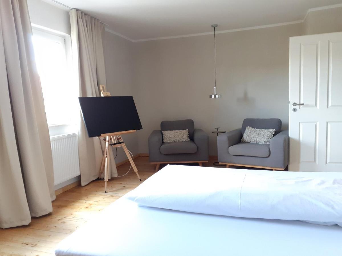 Tauber Lodge Креглинген Екстериор снимка