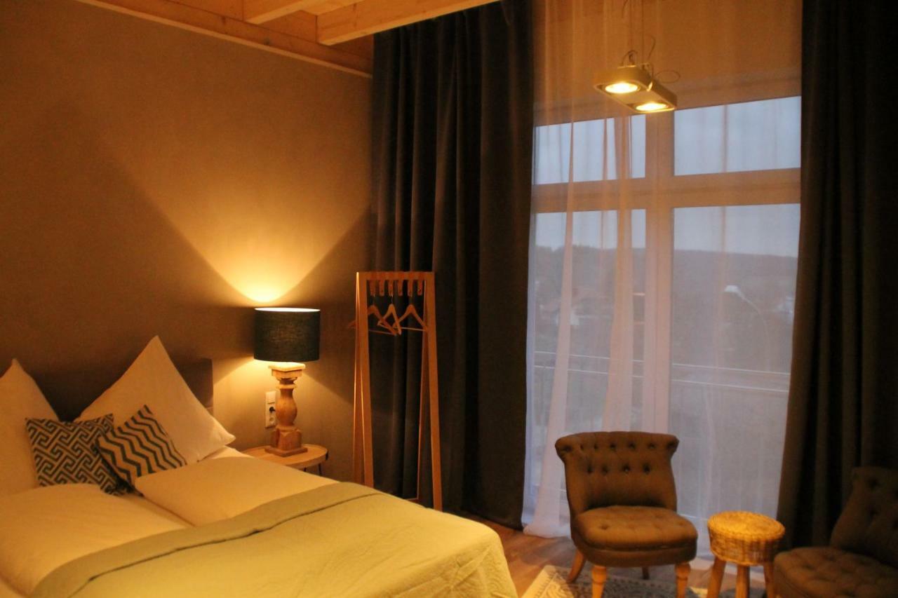 Tauber Lodge Креглинген Екстериор снимка