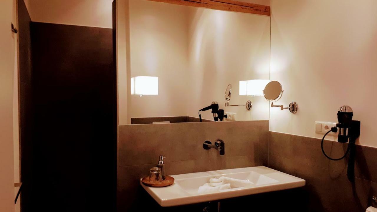 Tauber Lodge Креглинген Екстериор снимка
